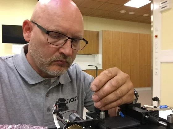 Korona-aika muutti service engineer Jan Hedströmin arjen / COVID-19 changed service engineer Jan Hedström’s ordinary daily work