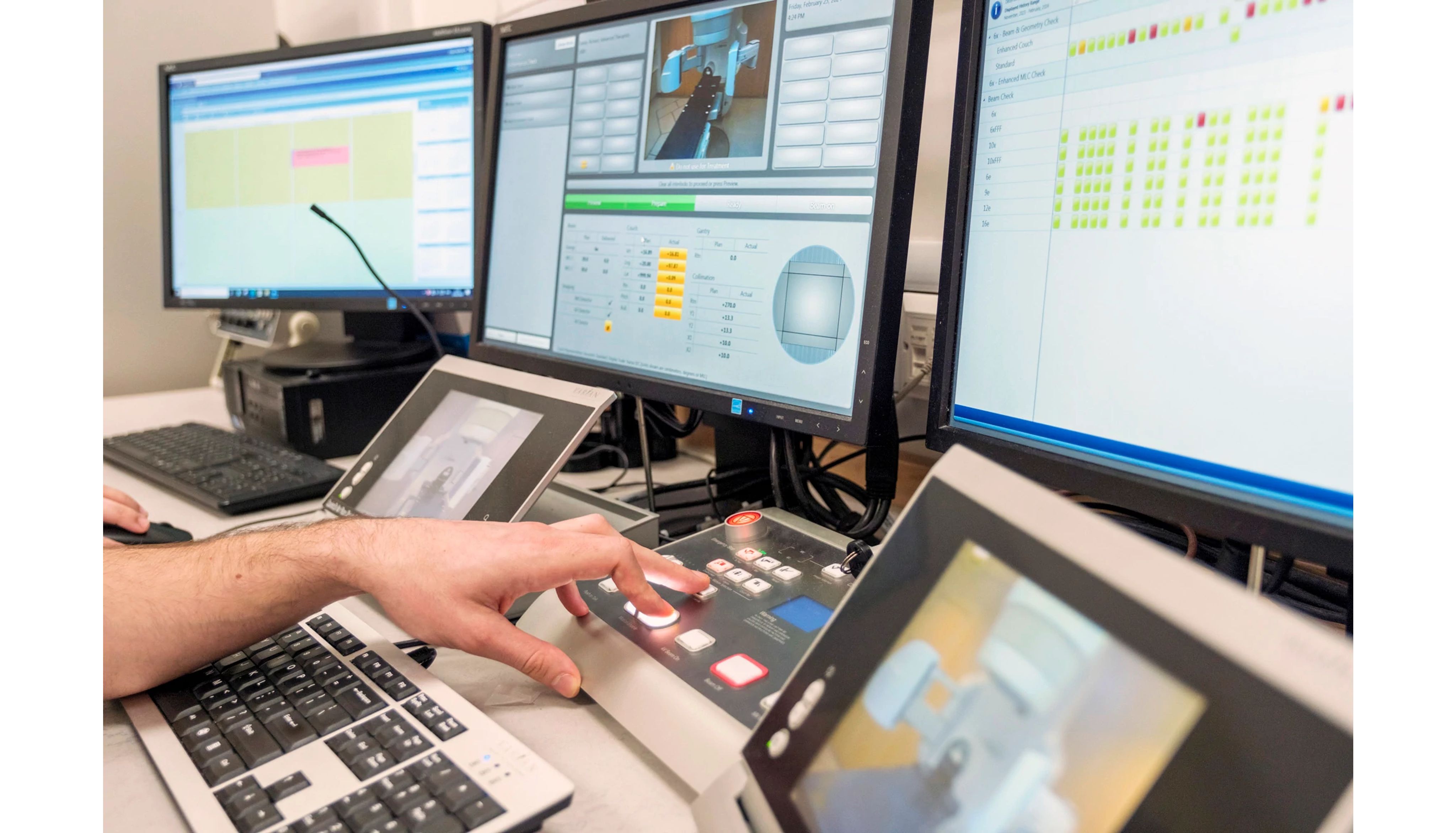 Treatment console screens